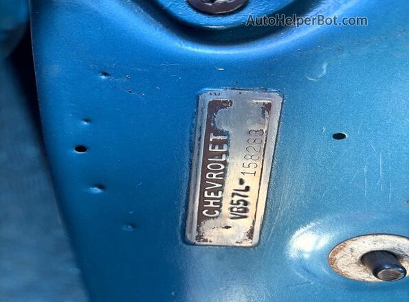 VB57L158283 1957 CHEVROLET BEL Blue ძრავის განყოფილების ხედი