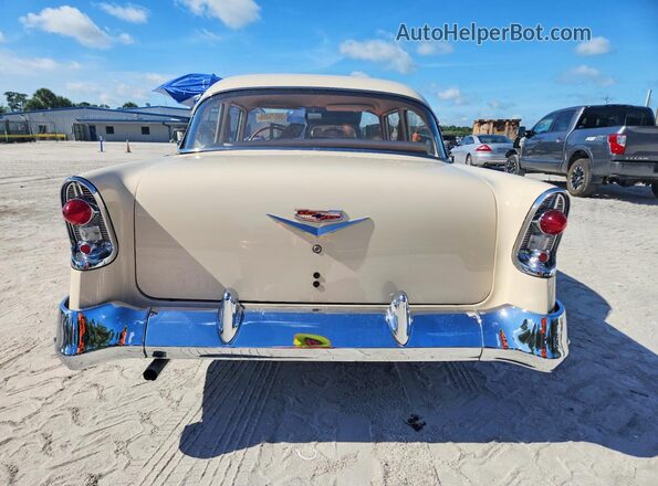 VC56T153567 1956 CHEVROLET B-SERIES Двухцветный 