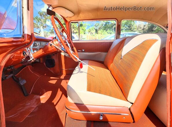 VC56T153567 1956 CHEVROLET B-SERIES Двухцветный 