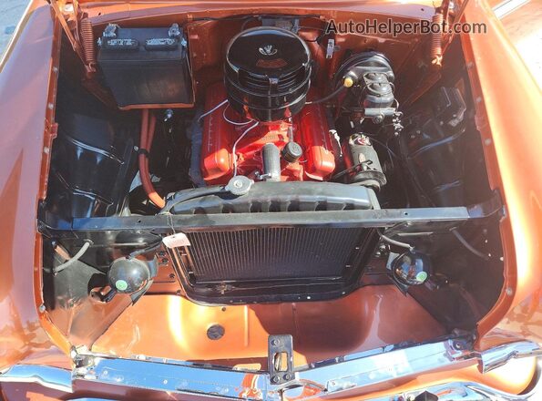 VC56T153567 1956 CHEVROLET B-SERIES Двухцветный 