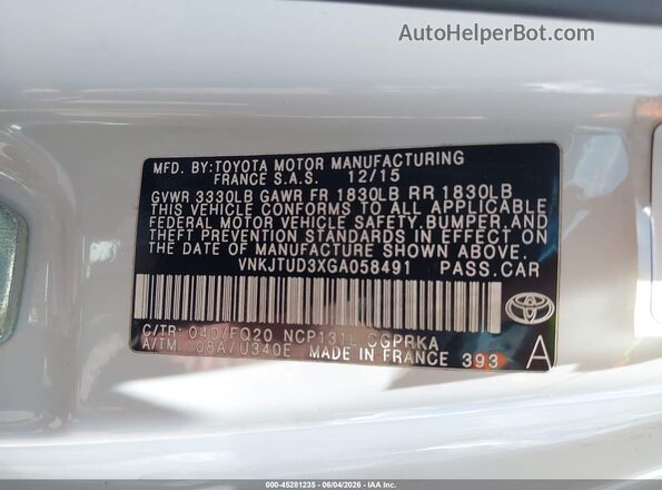 VNKJTUD3XGA058491 2016 TOYOTA YARIS White ძრავის განყოფილების ხედი
