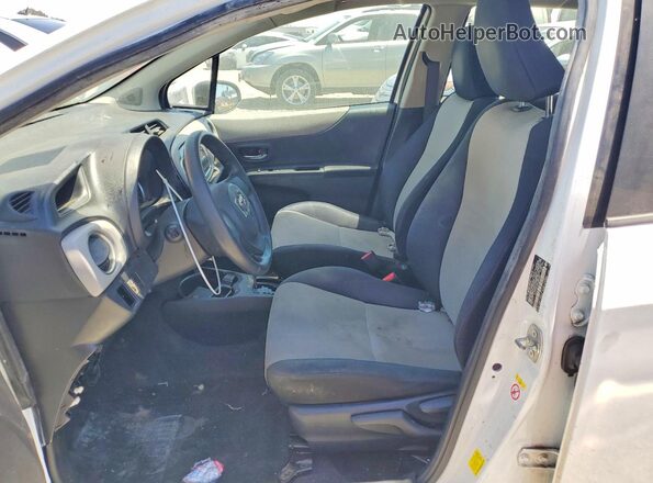 VNKKTUD30GA063669 2016 TOYOTA YARIS Белый Вид салона спереди