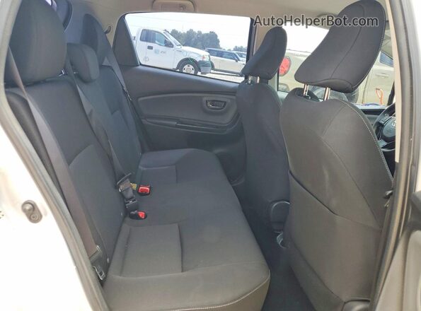 VNKKTUD31GA066726 2016 TOYOTA YARIS Silver Rear seats view