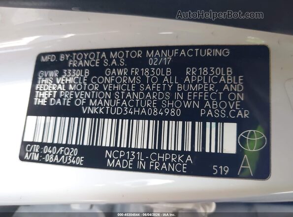 VNKKTUD34HA084980 2017 TOYOTA YARIS Белый Вид подкапотного пространства
