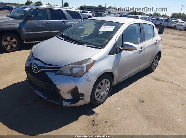 VNKKTUD36HA080655 2017 TOYOTA YARIS Silver Vista tres cuartos delantera izquierda