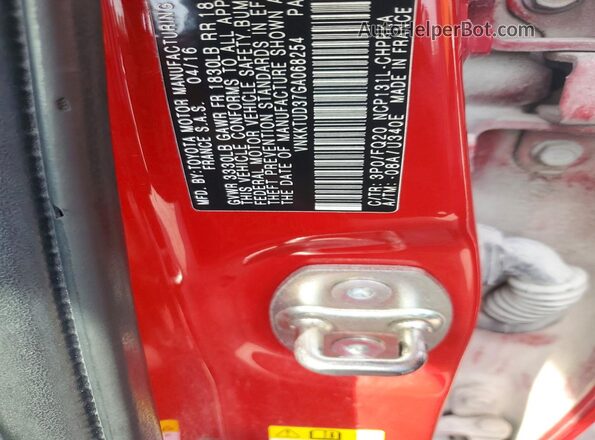 VNKKTUD37GA068254 2016 TOYOTA YARIS Red Widok komory silnika