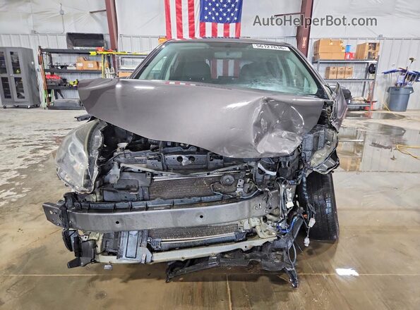 VNKKTUD38GA069865 2016 TOYOTA YARIS Gray Вид спереду