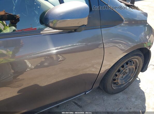 VNKKTUD38HA072802 2017 TOYOTA YARIS Gray 