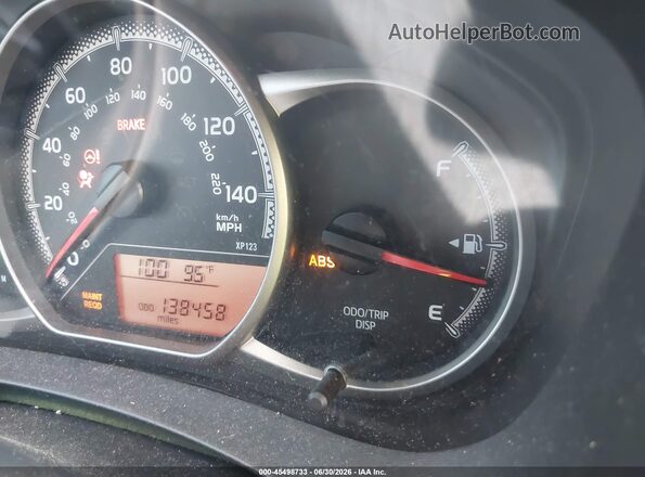 VNKKTUD38HA078180 2017 TOYOTA YARIS Серебряный Вид задних сидений