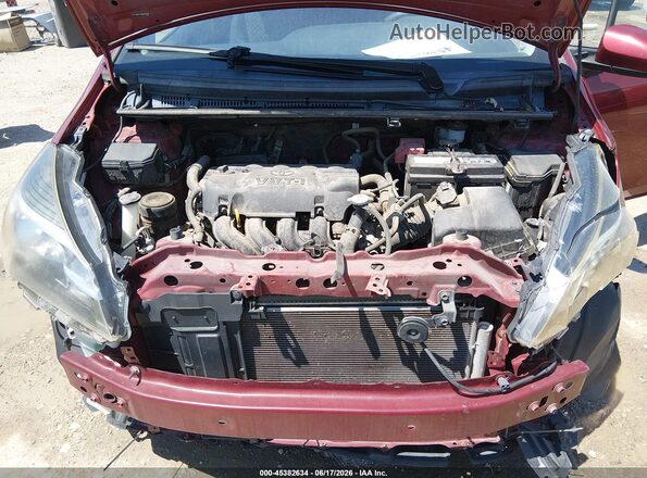 VNKKTUD38HA082987 2017 TOYOTA YARIS Red Հետևի տեսք