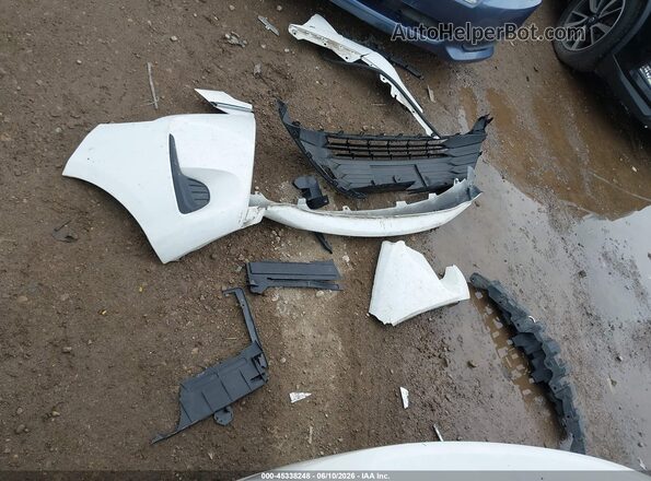 VNKKTUD38JA097110 2018 TOYOTA YARIS White 