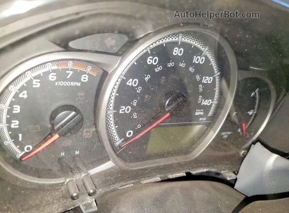 VNKKTUD3XHA075880 2017 TOYOTA YARIS Черный Вид щитка приборов
