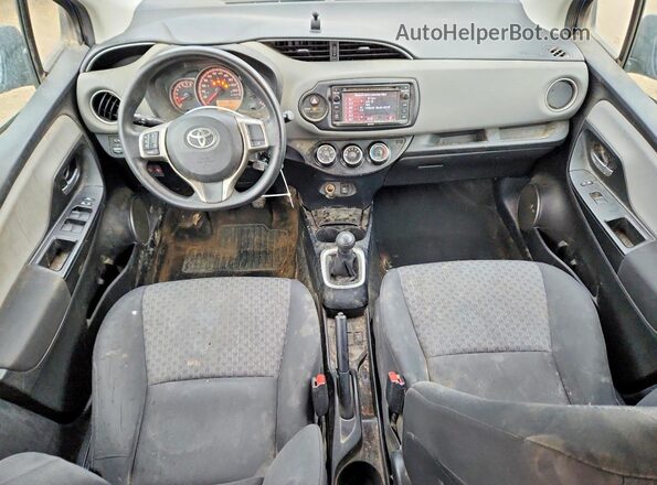VNKKTUD3XHA083929 2017 TOYOTA YARIS Blue Vista del salpicadero