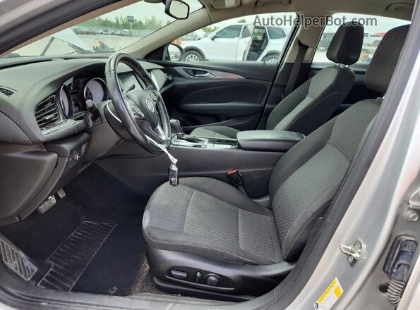 W04GL6SX4K1010606 2019 BUICK REGAL Silver Սալոնի դիմացի տեսք