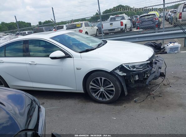 W04GP6SX3J1049285 2018 BUICK REGAL Белый Вид задней части салона