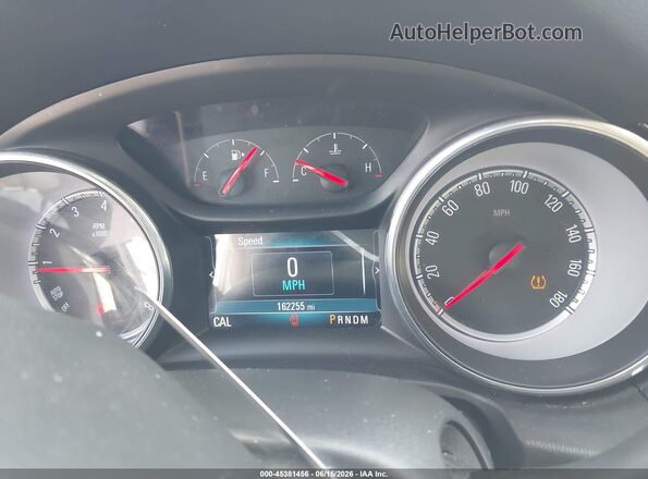 W04GP6SX5J1065780 2018 BUICK REGAL Белый Вид задних сидений