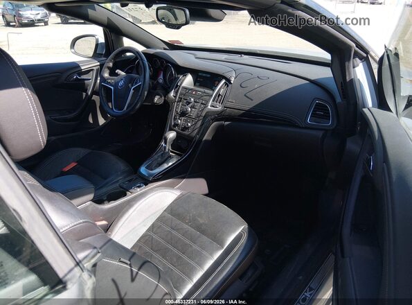 W04WH3N56HG012479 2017 BUICK CASCADA Silver Widok wnętrza z przodu