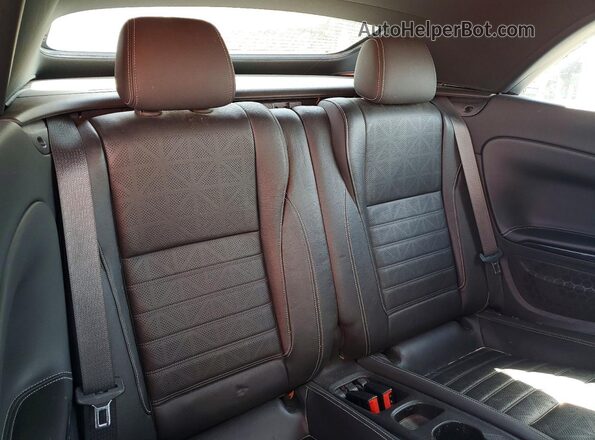 W04WH3N5XKG381868 2019 BUICK CASCADA Blue Rear seats view