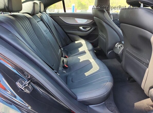 W1K2J5KB7NA108124 2022 MERCEDES-BENZ CLS-CLASS Gray Widok tylnych siedzeń