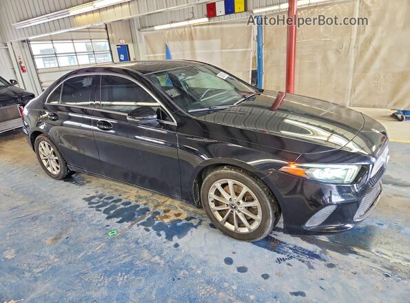W1K3G4EB2LW043613 2020 MERCEDES-BENZ A Черный Передняя правая четверть
