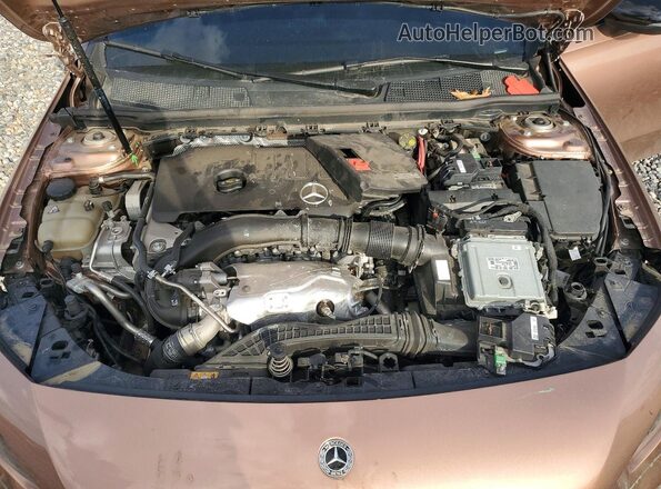 W1K3G4EB2NJ363269 2022 MERCEDES-BENZ A Gold უკანა სალონის ხედი