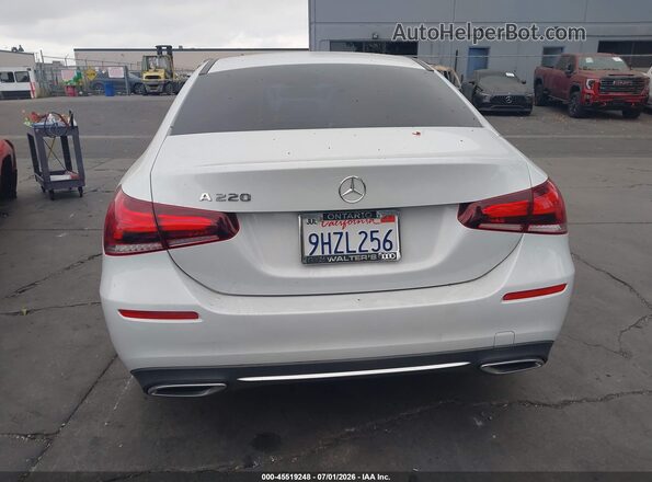 W1K3G4EB3LJ210686 2020 MERCEDES-BENZ A 220 White 