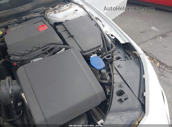 W1K3G4EB3LJ210686 2020 MERCEDES-BENZ A 220 White 