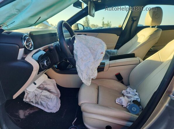 W1K3G4EB4LJ202225 2020 MERCEDES-BENZ A Gray Вид салону спереду