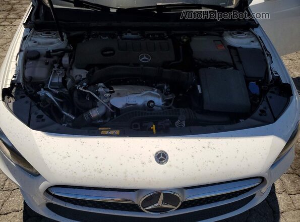 W1K3G4EB4NJ370868 2022 MERCEDES-BENZ A Белый Вид задней части салона
