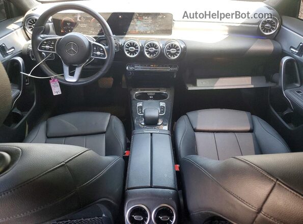 W1K3G4EB5LJ234715 2020 MERCEDES-BENZ A Черный 