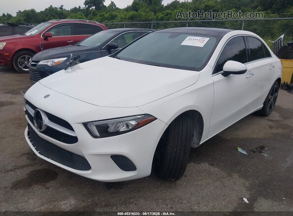 W1K3G4EB5NJ371219 2022 MERCEDES-BENZ A 220 White Առջևի ձախ երեք քառորդ տեսարան