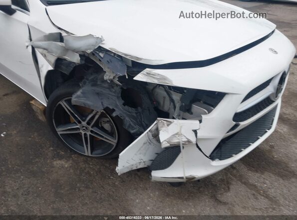 W1K3G4EB5NJ371219 2022 MERCEDES-BENZ A 220 White Դիմացի տեսք