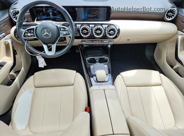 W1K3G4EB6MJ286775 2021 MERCEDES-BENZ A Красный 
