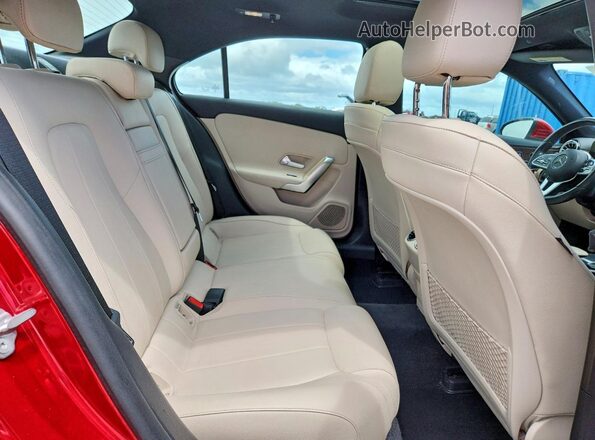 W1K3G4EB6MJ286775 2021 MERCEDES-BENZ A Красный 