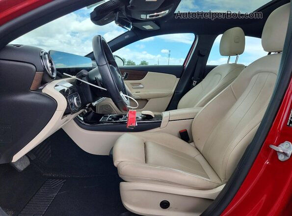 W1K3G4EB6MJ286775 2021 MERCEDES-BENZ A Красный 