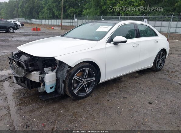 W1K3G4EB6MJ301422 2021 MERCEDES-BENZ A 220 White Передня ліва чверть