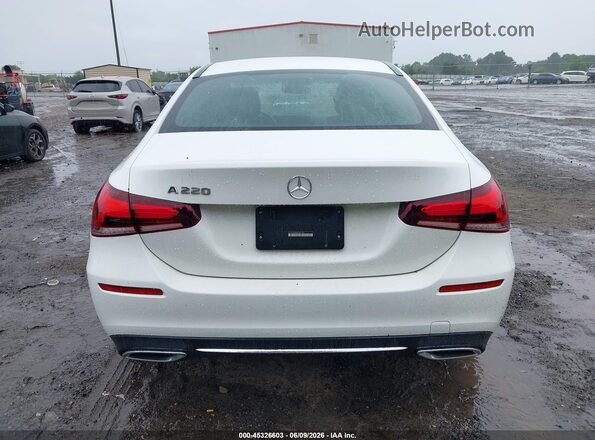 W1K3G4EB6MJ301422 2021 MERCEDES-BENZ A 220 White 
