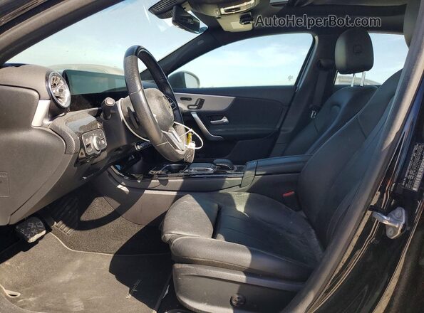 W1K3G4EB9LJ234345 2020 MERCEDES-BENZ A Черный Вид салона спереди