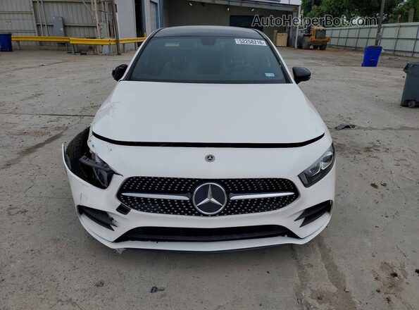 W1K3G4EBXNJ368266 2022 MERCEDES-BENZ A White Widok z przodu