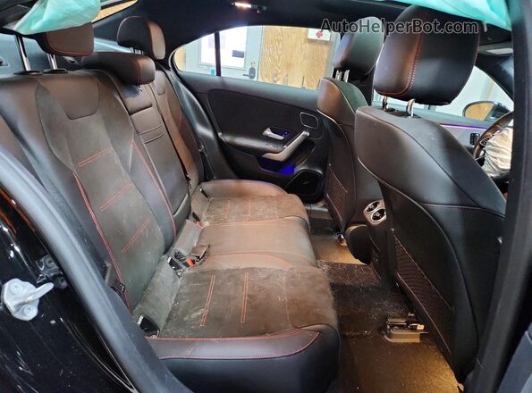 W1K3G4FB5MJ285518 2021 MERCEDES-BENZ A Black Vista de los asientos traseros