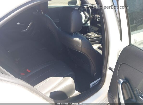 W1K3G4FB9MJ300585 2021 MERCEDES-BENZ A 220 Белый Вид наклейки с VIN-кодом