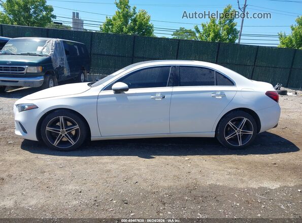 W1K3G4FB9MJ300585 2021 MERCEDES-BENZ A 220 Белый 