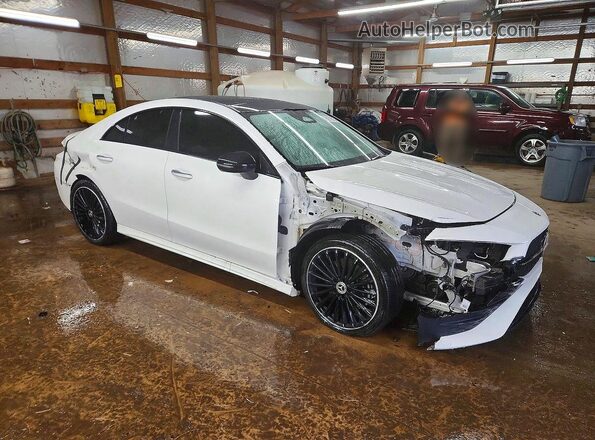 W1K5J4HB2RN452361 2024 MERCEDES-BENZ CLA-CLASS White Przód prawy