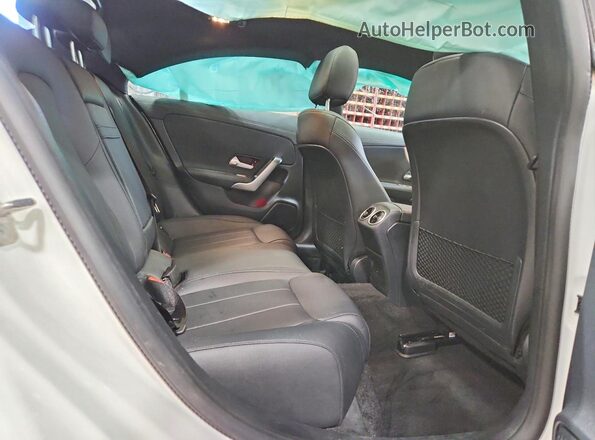 W1K5J4HB3SN519345 2025 MERCEDES-BENZ CLA-CLASS Белый Вид задних сидений