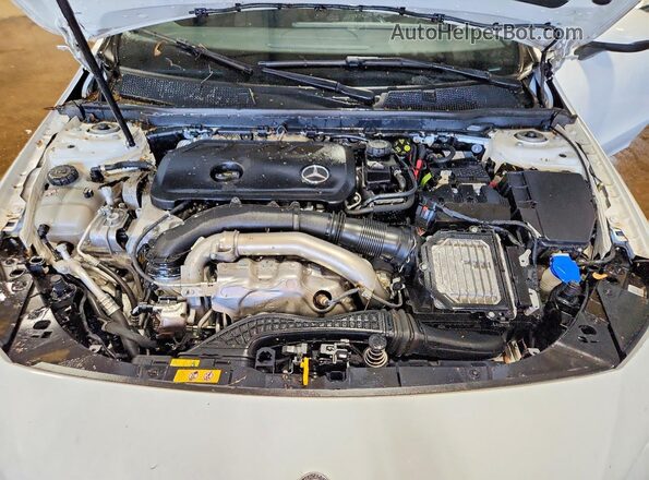 W1K5J4HB3SN519345 2025 MERCEDES-BENZ CLA-CLASS Белый Вид задней части салона