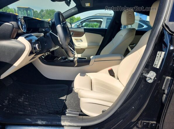 W1K5J4HB4SN534002 2025 MERCEDES-BENZ CLA-CLASS Black Vista interior delantera