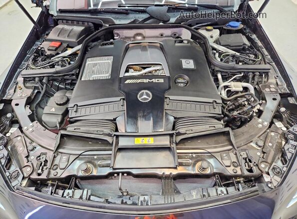 W1K7X8KBXPA058991 2023 MERCEDES-BENZ AMG Gray Rear interior view