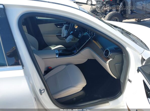 W1KAF4GB6PR097783 2023 MERCEDES-BENZ C-CLASS White Widok wnętrza z przodu