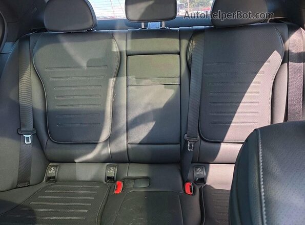 W1KAF4HB2PR152986 2023 MERCEDES-BENZ C Black Widok tylnych siedzeń