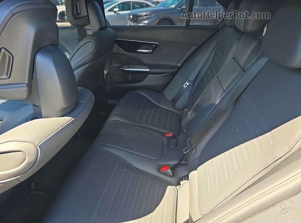 W1KAF4HB2PR152986 2023 MERCEDES-BENZ C Black Widok wnętrza z tyłu